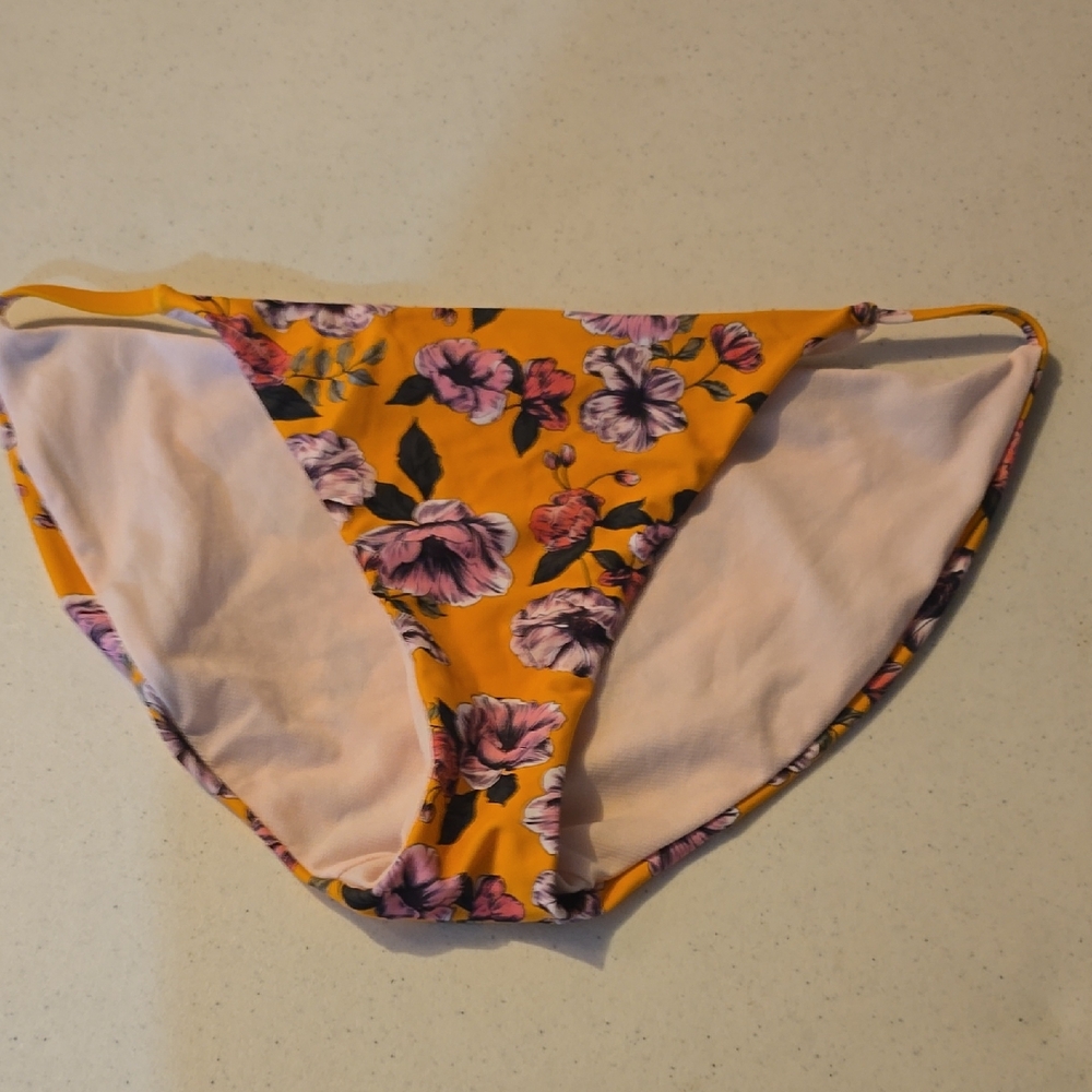 Colorful Bikini Bottoms Set - Picture 5 of 6